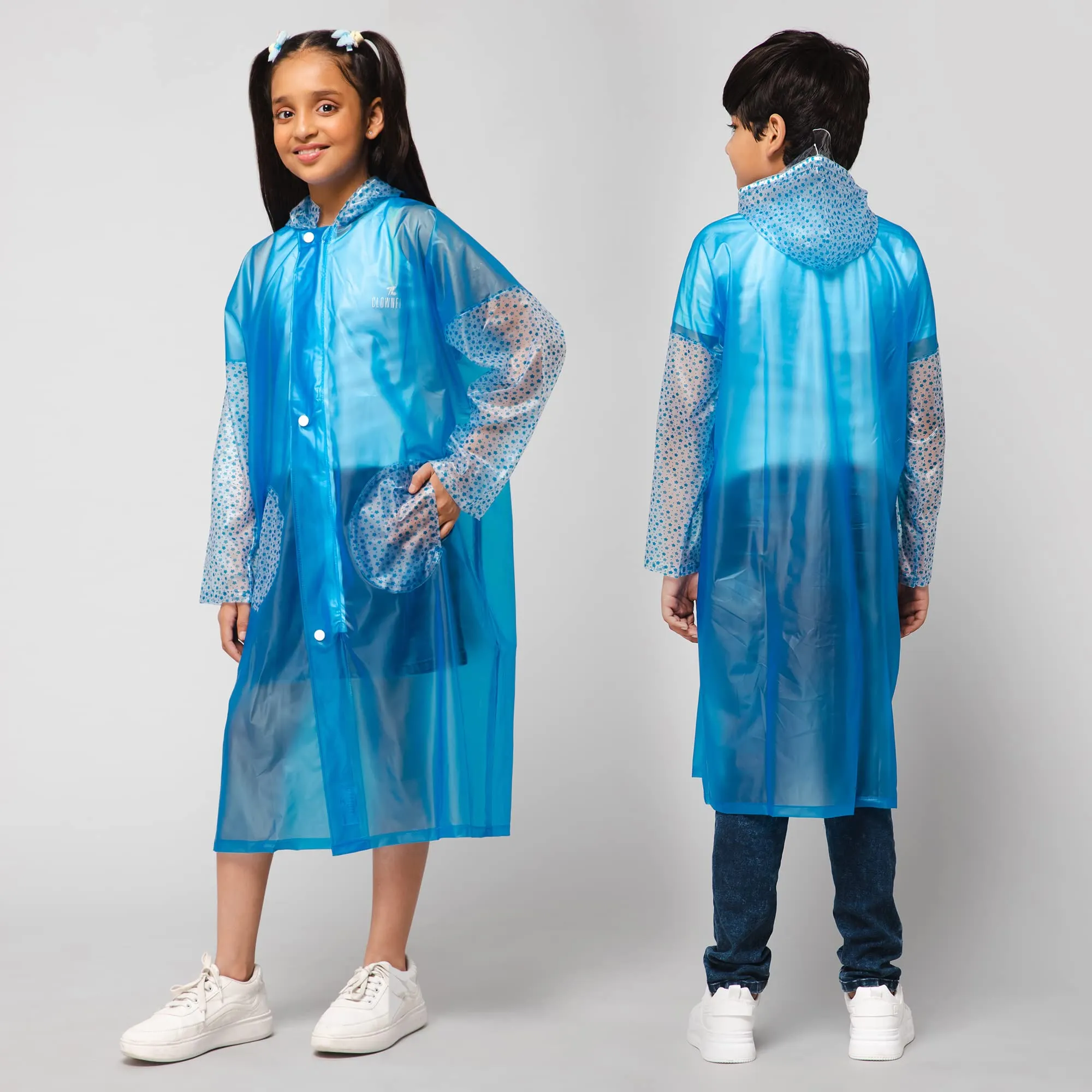 THE CLOWNFISH Shower Saver Series Unisex Kids Waterproof Single Layer PVC Longcoat/Raincoat with Adjustable Hood. Age-4-5 Years (Sky Blue)