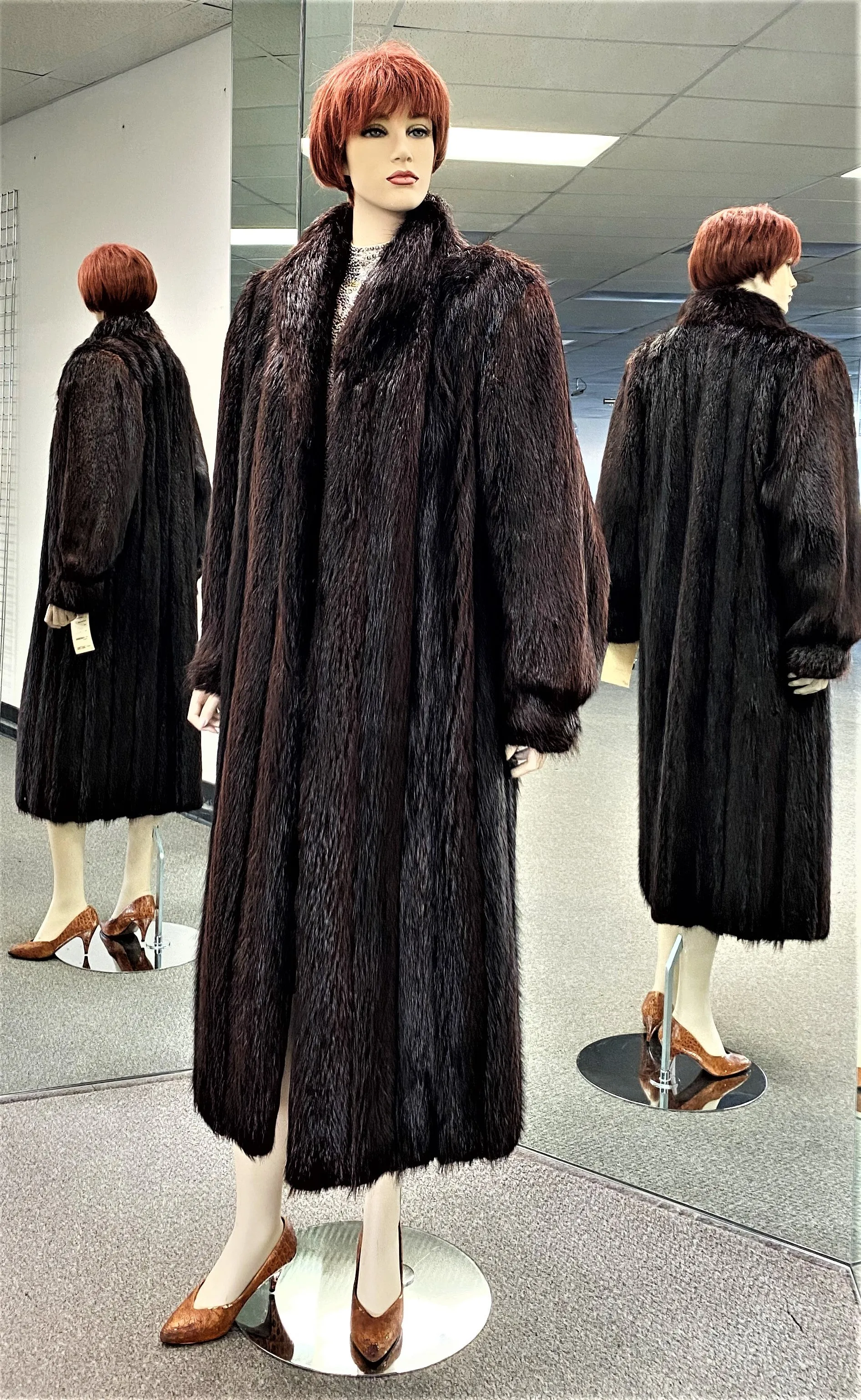 Used Ebony Beaver Coat # 3457